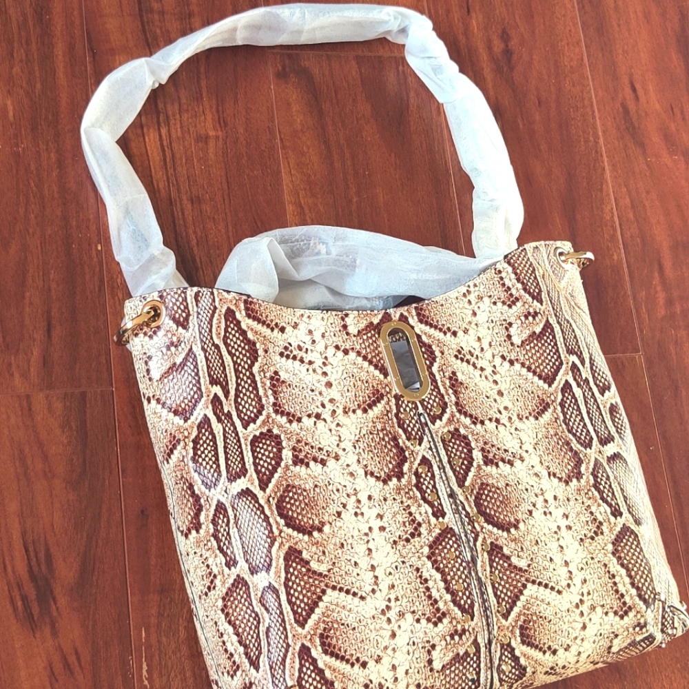 Michael Kors tote bag sneak print